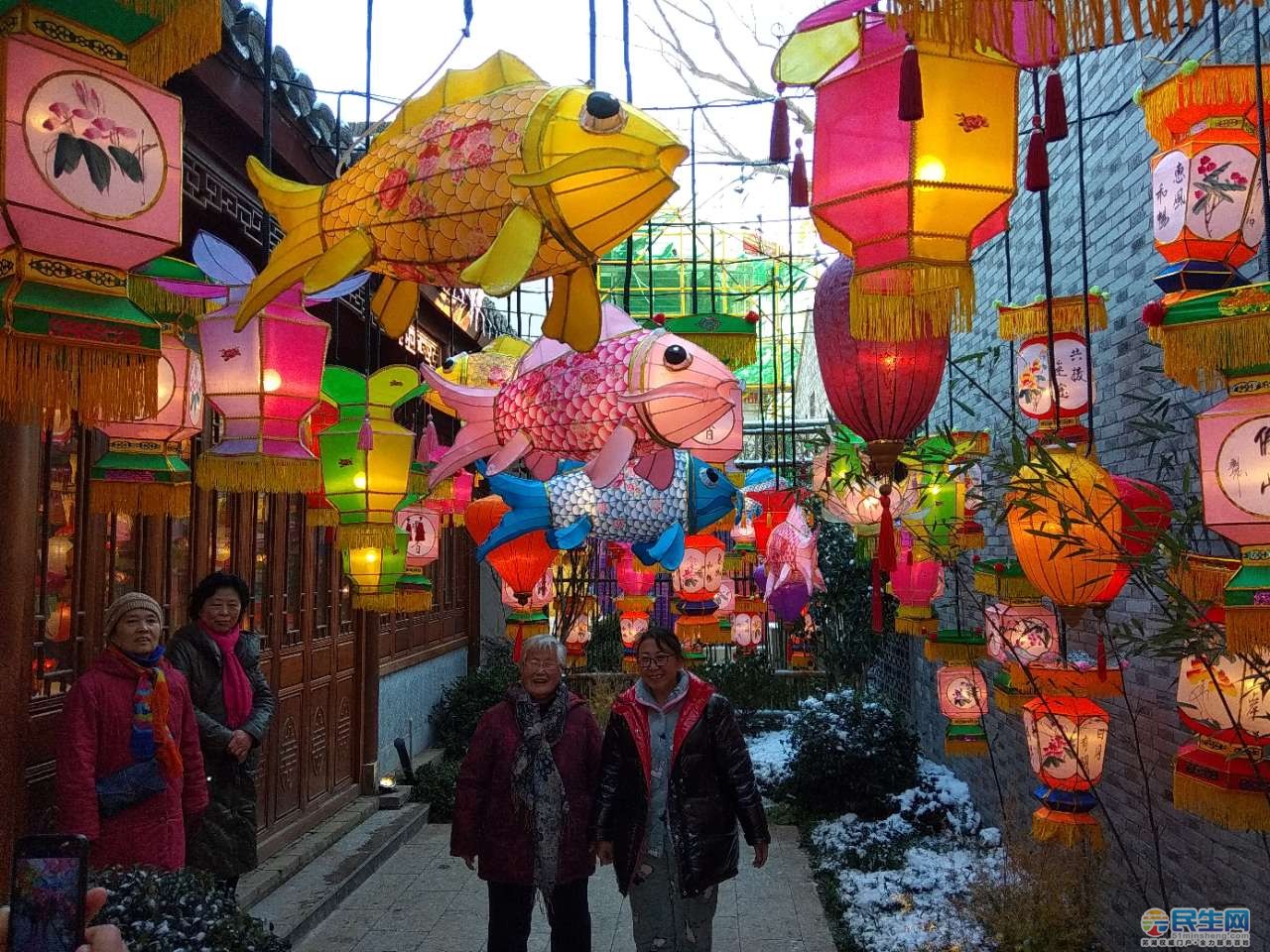 芜湖古城花街的花灯真不错